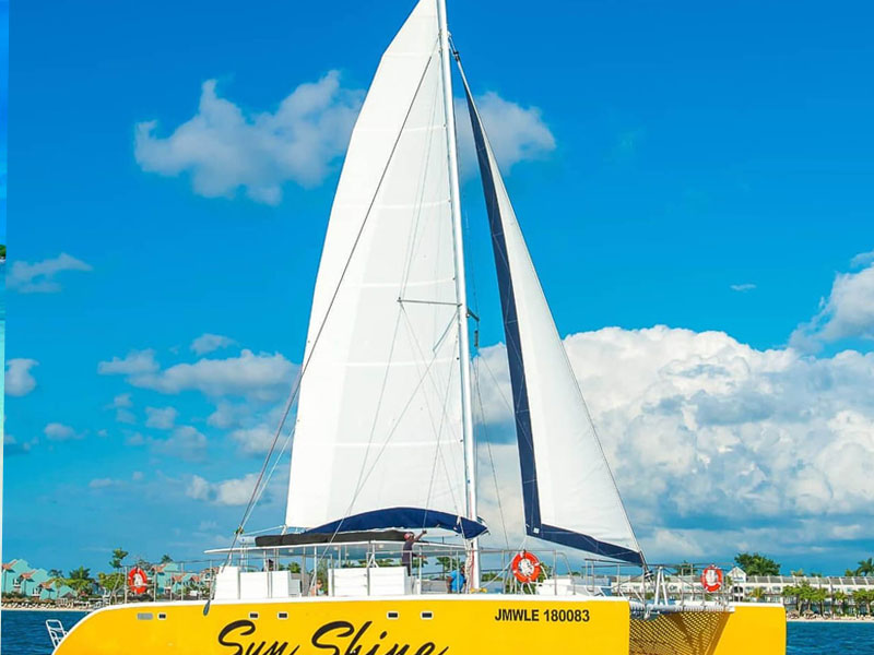affordable-tours-jamaica-attractions-negril-catamaran-booze-cruise-2