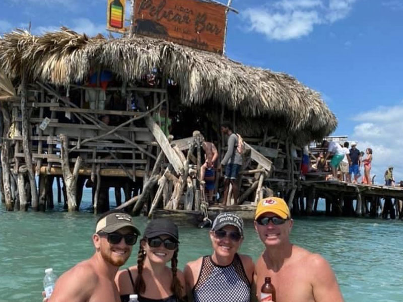 affordable-tours-jamaica-attractions-pelican-bar